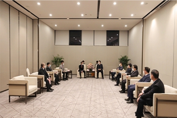 市领导与环新集团AAAC金莎电玩城备用网址(www.4166.com)日方总经理举行会见